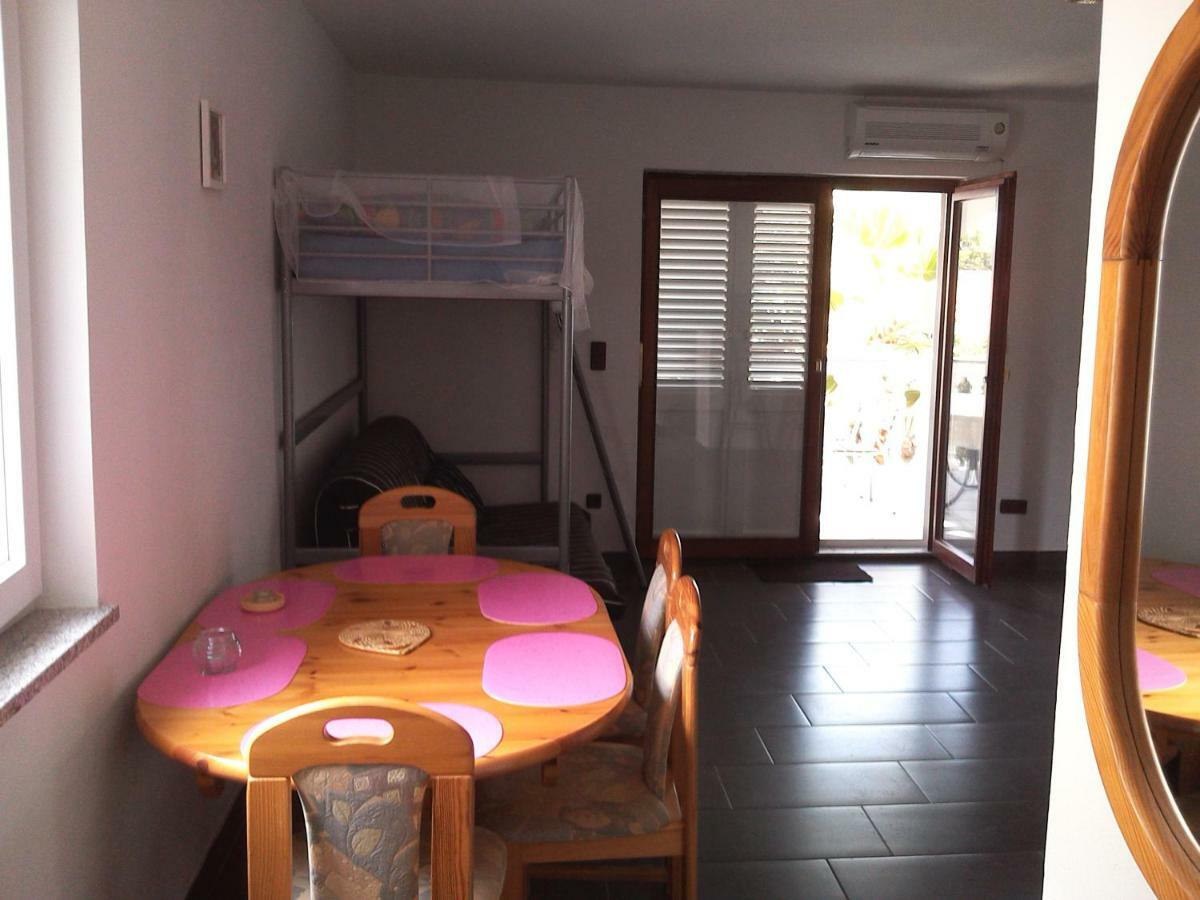 Ferienwohnung-Apartment Bootsliegeplatz Nach Anfrage Повляна Екстериор снимка